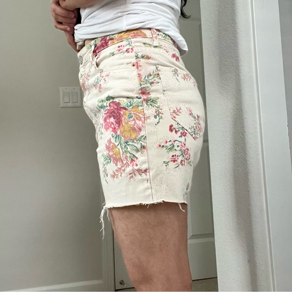 BDG Urban Outfitters Floral High Waisted Shorts - Picture 3 of 12